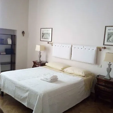 Citofonare A.d. Mola di Bari